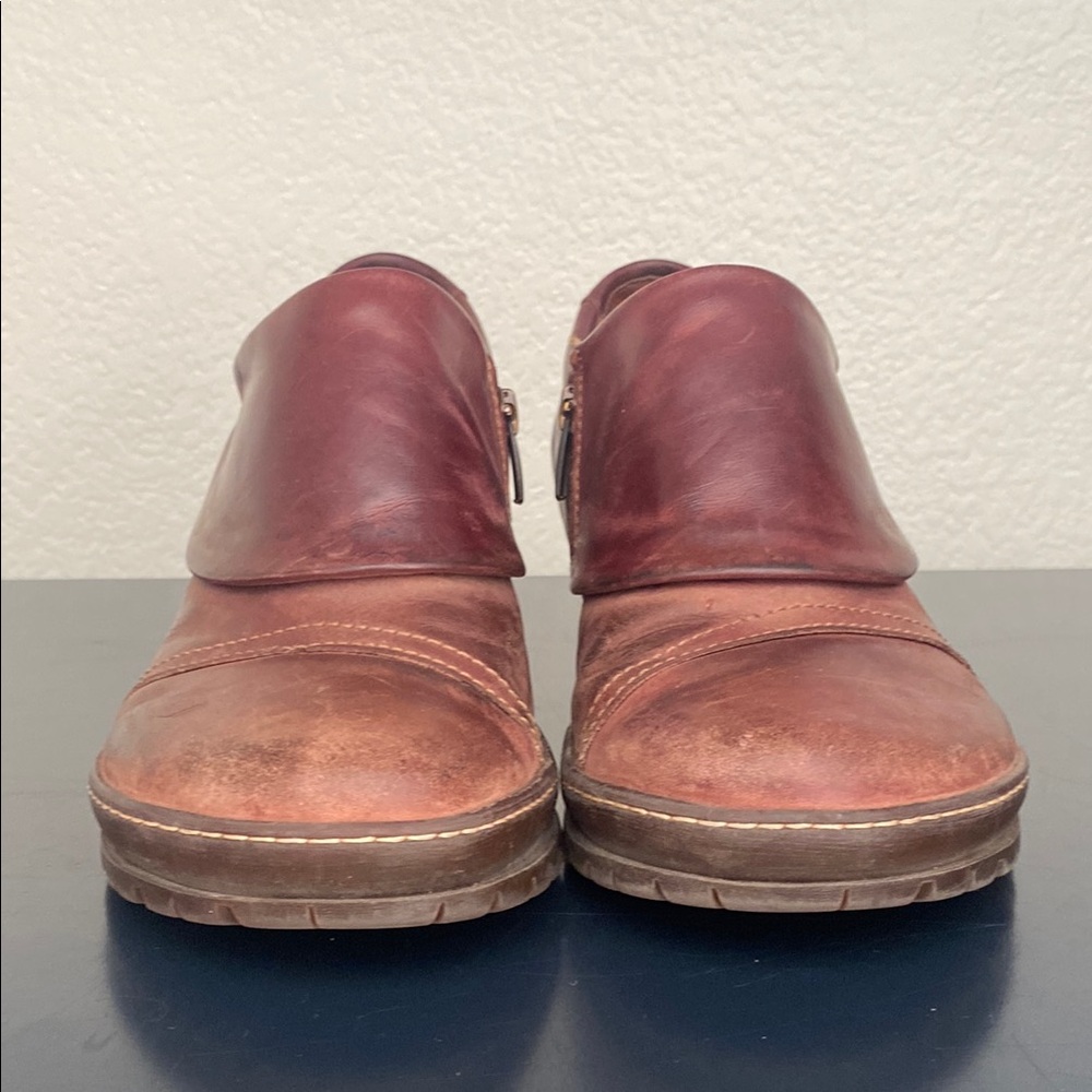 ART Stylish Brown Boots